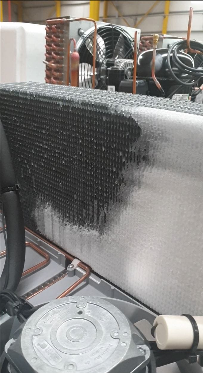 Endüstriyel Buzdolabında Defrost Nasıl Olur?